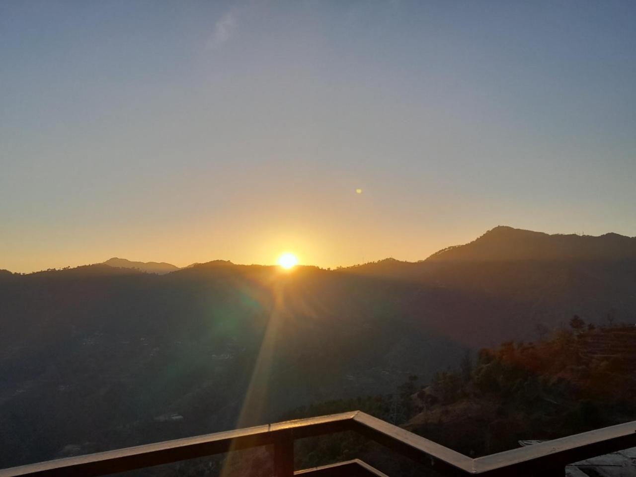 Mountain And Peace Διαμέρισμα Σίμλα Εξωτερικό φωτογραφία